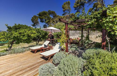 Holiday house with a parking space Split - 22315 - Photo 11