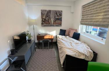 Modern flat in Egham by Royal Holloway University Royal Ascot and Windsor near Heathrow Airport - Foto 25