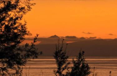 Stunning ocean view with 3 islands in front of you - Photo 37