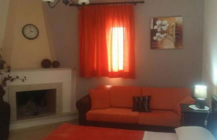 Elia Meronas - Photo 37