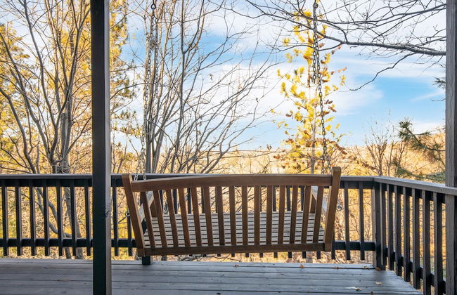 Blue Spruce by Avantstay Cozy Home w/ Dual Decks - Foto 15