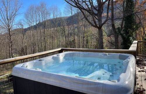 Happiness - Mountain Chalet, Hot Tub, Grill, and Trails! - Foto 3