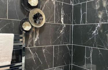 Hunters Hideaway Lodge - Private Hot Tub - Infrared Sauna - Dog Friendly - Foto 27