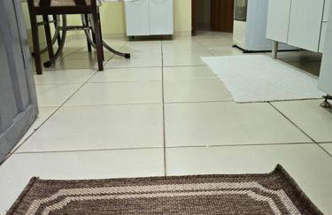 Edificio Hayannes - 1 Quarto - 1 Cozinha - 1 Banheiro - Garagem Coberta - Self Check in -Taxa Para Hospede Com Pets - Foto 13