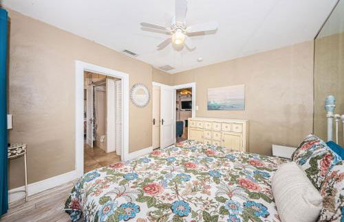 Beautiful Waterfront Beach Cottage. Sleeps 6 - Foto 6