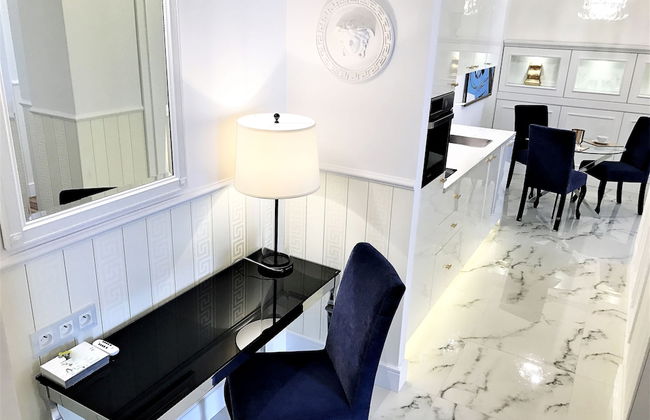 MONDRIAN Luxury Suites UNESCO Old Town - Photo 63