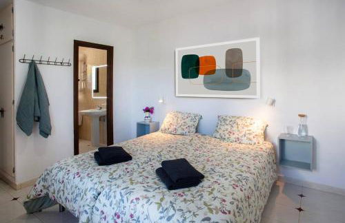 Beautiful house with garden & views in Mijas - Photo 3