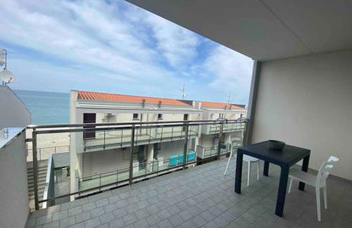 smeraldo sul mare con grande balcone - Foto 8