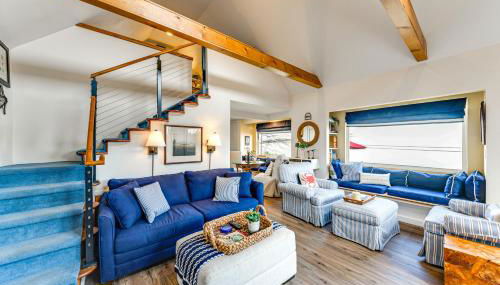 Waterfront Gem with 2 Patios on Camano Island - Foto 3