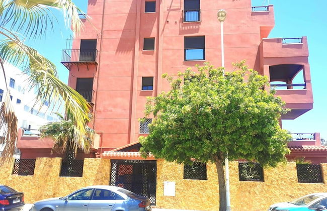 Spacious Apartment With 2 Terraces - Photo 20