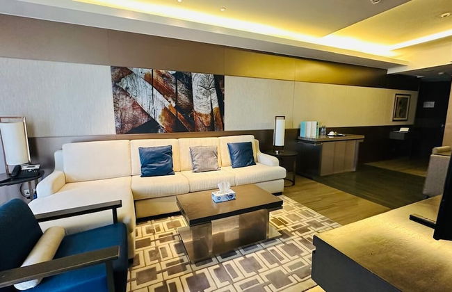 Hyatt Creek Residences 1 Bedroom - Photo 8