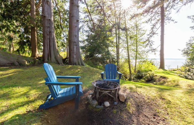 Westside Waterfront View Home - Avantstay Hot tub - Foto 39