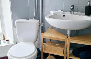 Cosy studio, proche HEC et gare - Foto 13