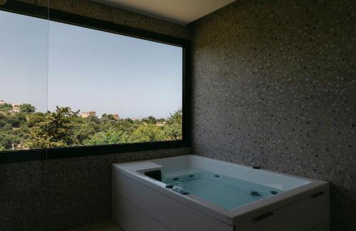 Emerald Harmony Villa with Private Pool & Jacuzzi - Photo 36