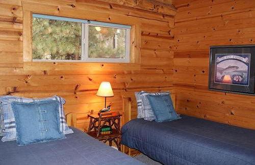 Peaceful Waterfront Log Cabin near Crater Lake National Forest, Oregon - Foto 34
