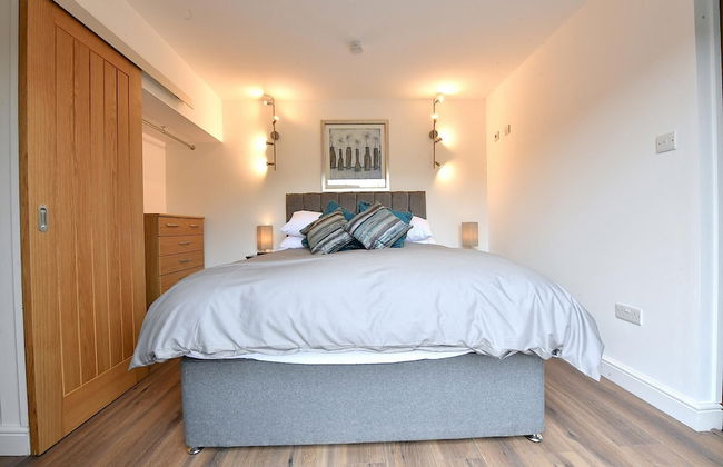 Cheerful 1BD Cottage With Parking Nr Guildford - Foto 4