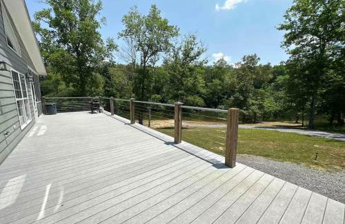 Brushy Creek Lodge - Riverfront, Hot Tub, Fire Pit - Foto 45