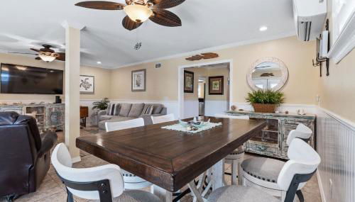 Florida Breeze l Hot Tub l Walkable - Foto 4