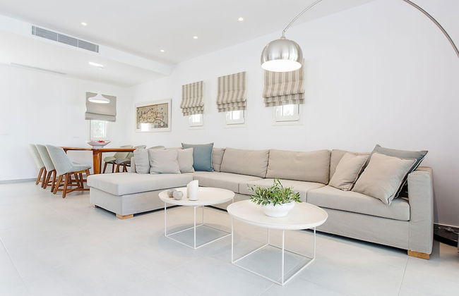 Beautiful Luxe Villa in Private Olive Grove, sea and Mountain View, Close to sea - Foto 14