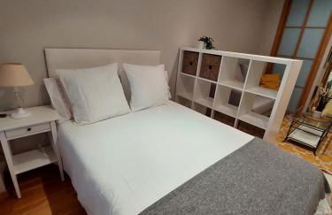 Estudio céntrico con garaje y vistas al mar. - Foto 9