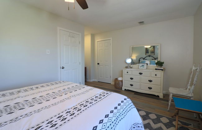 One-of-a-kind Home Near Moody Gardens - Foto 14