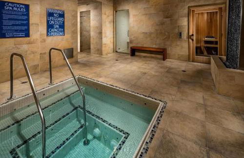 Resort-Style - Spacious 2BR - 3 Beds - Near UCLA - Pool & Parking - Foto 8