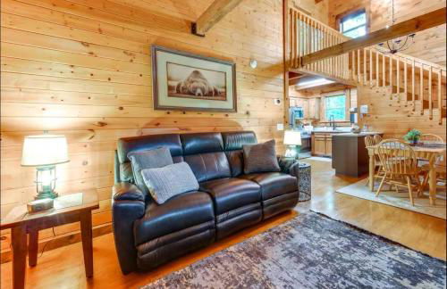 Cozy Maggie Valley Hot tub cabin - Foto 12