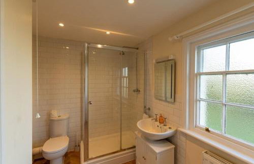 Hawthorn Farmhouse - Photo 48