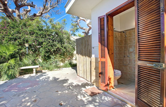 Villa Carolina spacious with garden - Foto 29