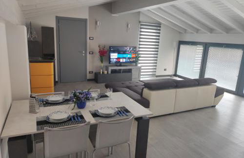 Luminoso appartamento vista lago - Photo 12