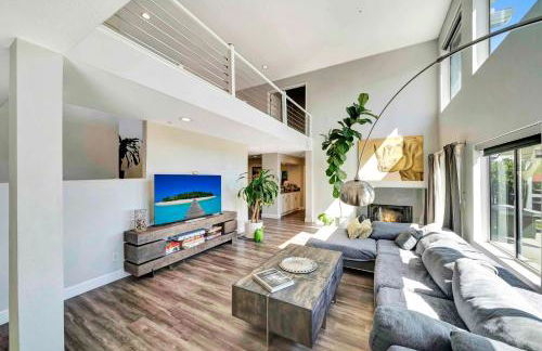 Stunning Hilltop 5BR With View And Hot Tub! - Foto 10