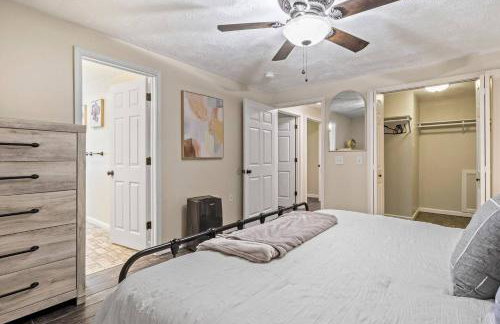 Hot Tub! LRG Home! Sleeps 24!Near Ithaca! Dogs OK - Foto 26