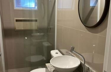 Piscina e Sinuca CASA Beto Carrero 500m do Parque 1 suite e 2 quartos 3bwc a 300m da Praia churrasqueira e estacionamento privado - Foto 11