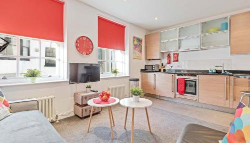 Majestic Mews with Free ParkingBy My Getaways - Foto 1