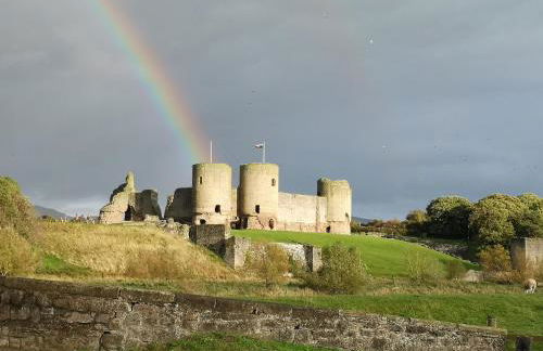 Vale View Apartment, Prestatyn, North Wales - a stylish, dog-friendly holiday let just a 5 min walk to beach & town! - Foto 56