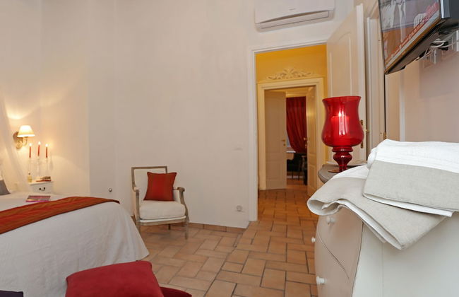 Madonna de’ Monti Suites - Photo 20