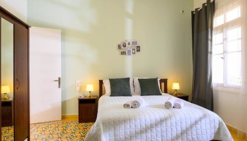 Mansion House - Photo 2, towels