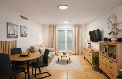 Schöne Unterkunft mit Pool und Terrasse. - Foto 2