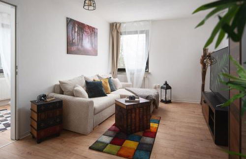 1-4 Gäste Wohnung W-Lan, Netflix, Amazon, Parken, Arbeitsplatz, 24h Check in ,Vollausgestattet Küche, Handtücher Seife u,v,m für Geschäftsreisende, Paare, Familien , - Foto 8