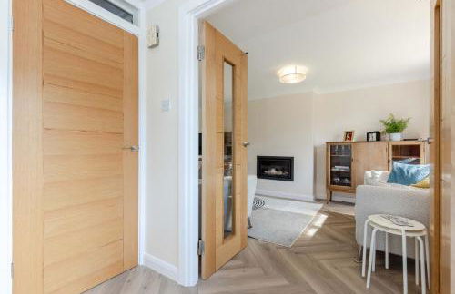 20 mins to Edinburgh 3 bedroom detached family house Wi-Fi Parking - Foto 29