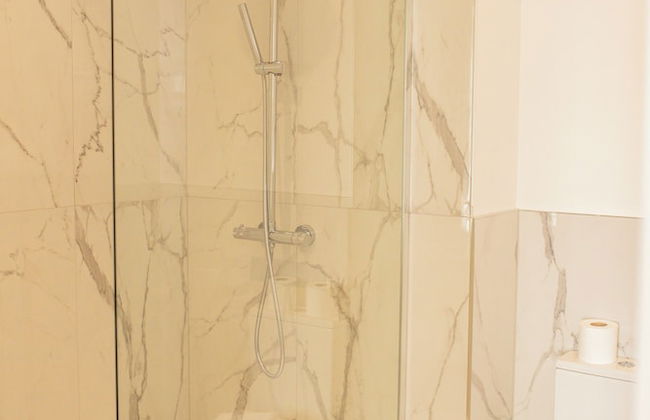 Charles Hope Salisbury Centre - Photo 46