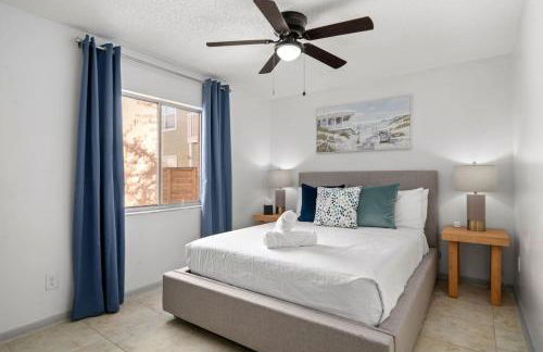 Pool - Free Parking - 2BD 1 Block from the Water - Foto 6