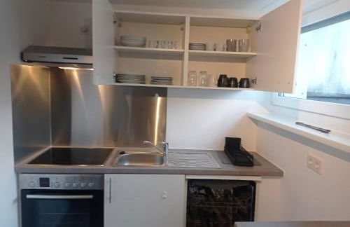 Work and Stay Sundern-Allendorf Modernisierte Unterkunft mit 5 Betten plus Schlafcouch mit Balkon - Foto 1