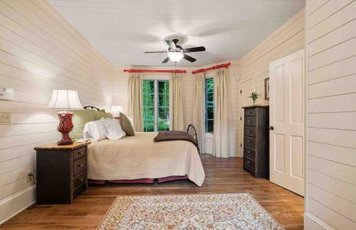 Cashiers Lux Mountain Home - Large Fire Pit - Foto 13