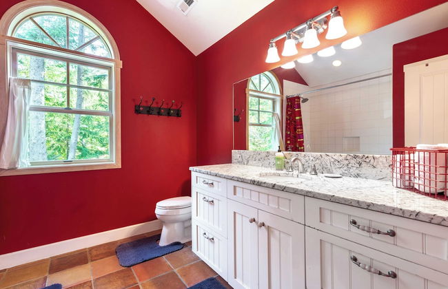 Westside Waterfront View Home - Avantstay Hot tub - Foto 24