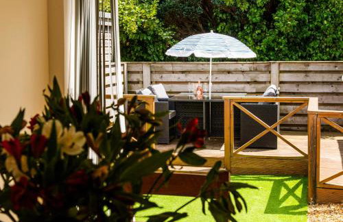 Luxe Detached 3 Bed Luxe House on Exclusive Private Estate Close to Coast Free Hot Tub Sleeps 6 Private Parking for 2 Cars - Photo 22