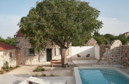 Vasantina Kamena Kućica - Foto 1