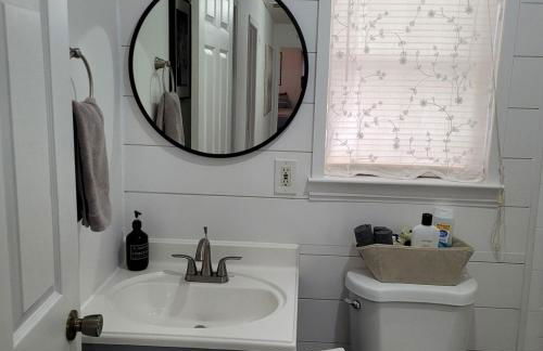 The Bay House- New Kitchen & Updates! An AC Vibe!! - Foto 60