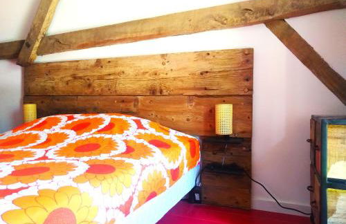 "La Case" - Magnifique ferme rénovée au cœur de la nature - Piscine privée sans vis-à-vis - Vue dégagée - Jardin - Stationnements gratuits devant la propriété - Belles prestations - Foto 72