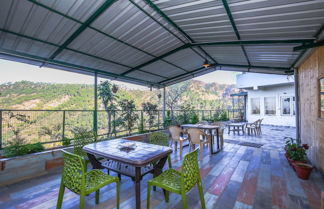 OYO 12187 Home Luxury Studio Kasauli - Foto 17